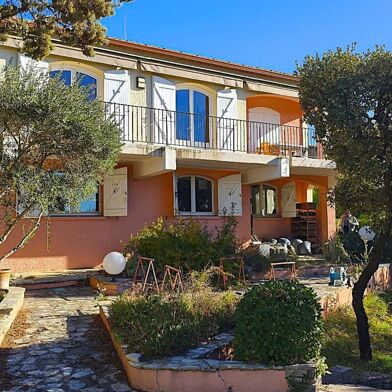 Maison 10 pièces 830000 €