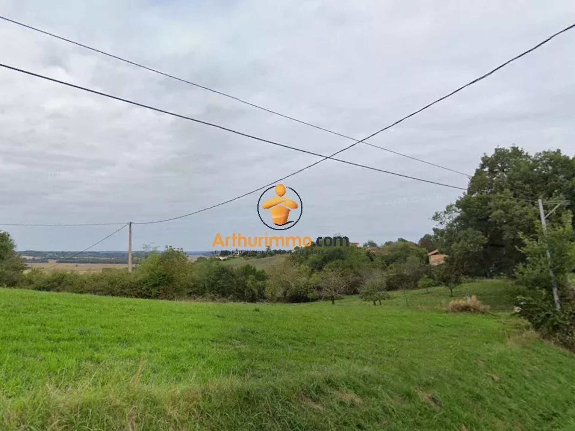 Terrain 7277 m² · à Villecomtal-sur-Arros · 49 000 €