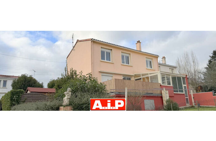 Vente maison 7 pièces 103 m² La Châtaigneraie (85120) — photo 3