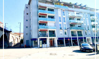 Garage   m² à louer à Voiron (38500)