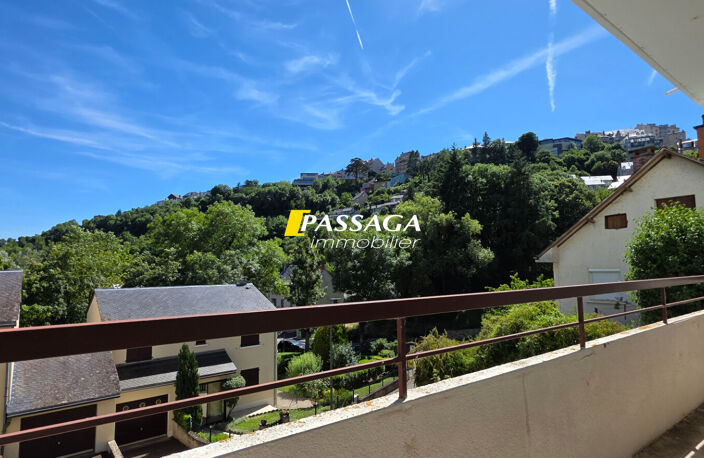 Appartement RODEZ - 2 pièce(s) - 53.95 m² - Balcon & cave — photo 3