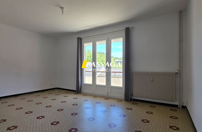 Appartement RODEZ - 2 pièce(s) - 53.95 m² - Balcon & cave — photo 5