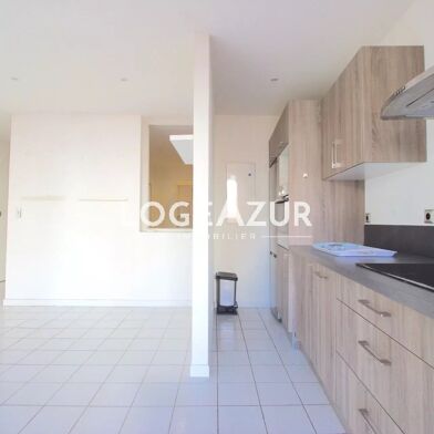 Appartement 2 pièces 775 €