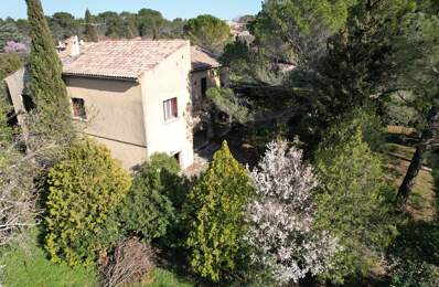 1.4 km du centre historique d'UZES: villa 240 m² sur 1655 m² de — photo du bien