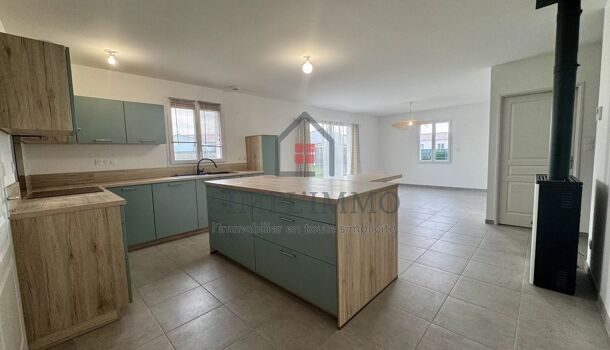 Villa / Maison 4 pièces  à vendre Échillais 17620