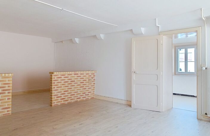 ST DENIS SUR LOIRE - Maison 2 pièces 77 m² — photo 2