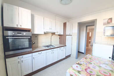 Appartement 3 pièces 710 €