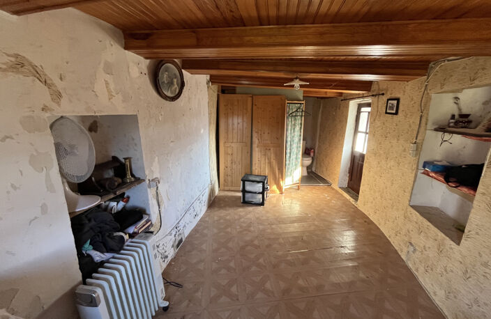 LANTOSQUE   Hameau de LODA   Maison de hameau en pierre — photo 3