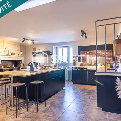 Maison 5 pièces 385000 €