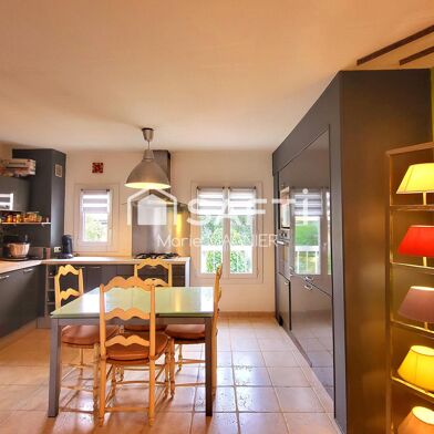 Appartement 4 pièces 224000 €