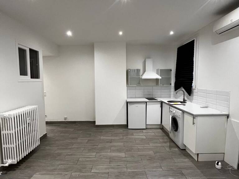 STUDIO — photo 1