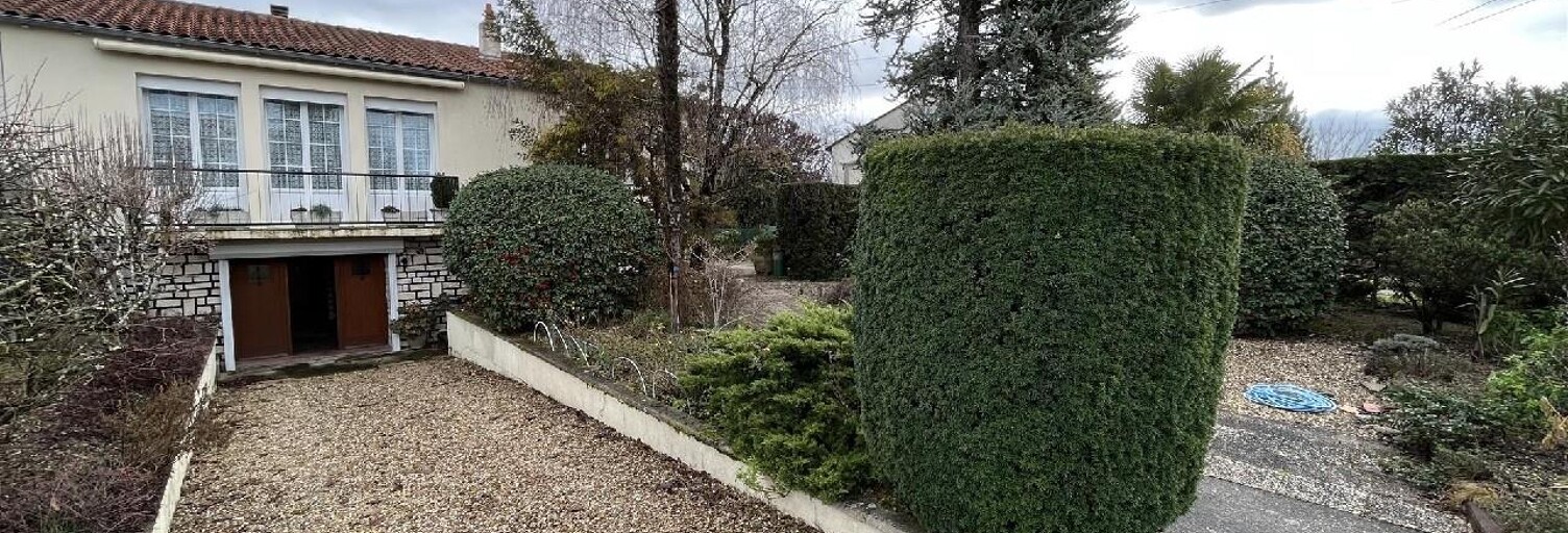 Maison 6 Pièces 111 m² à vendre à Merpins (16100)