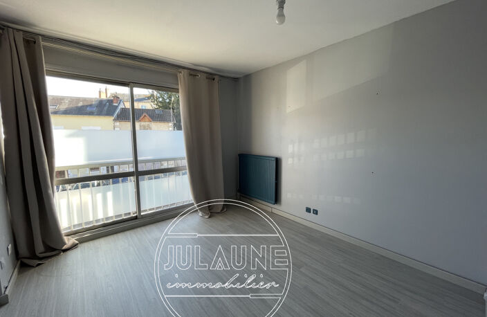 BUREAUX - APPARTEMENT — photo 2