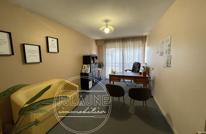 BUREAUX - APPARTEMENT — photo 4