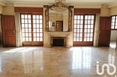 Appartement 9 pièces 387000 €