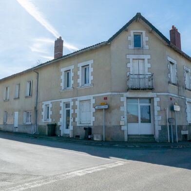 Immeuble  137000 €