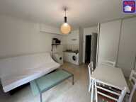 T1 MEUBLE AU RDC AVEC JARDIN — photo 4