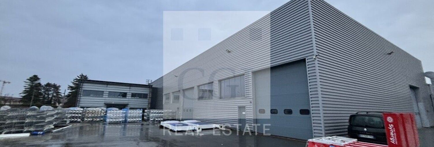 Commerce  1843 m² à louer à Villeurbanne (69100)