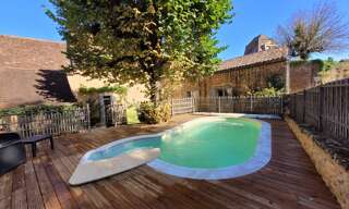 Maison 20 Pièces 334 m² à vendre à Val de Louyre et Caudeau (24510)