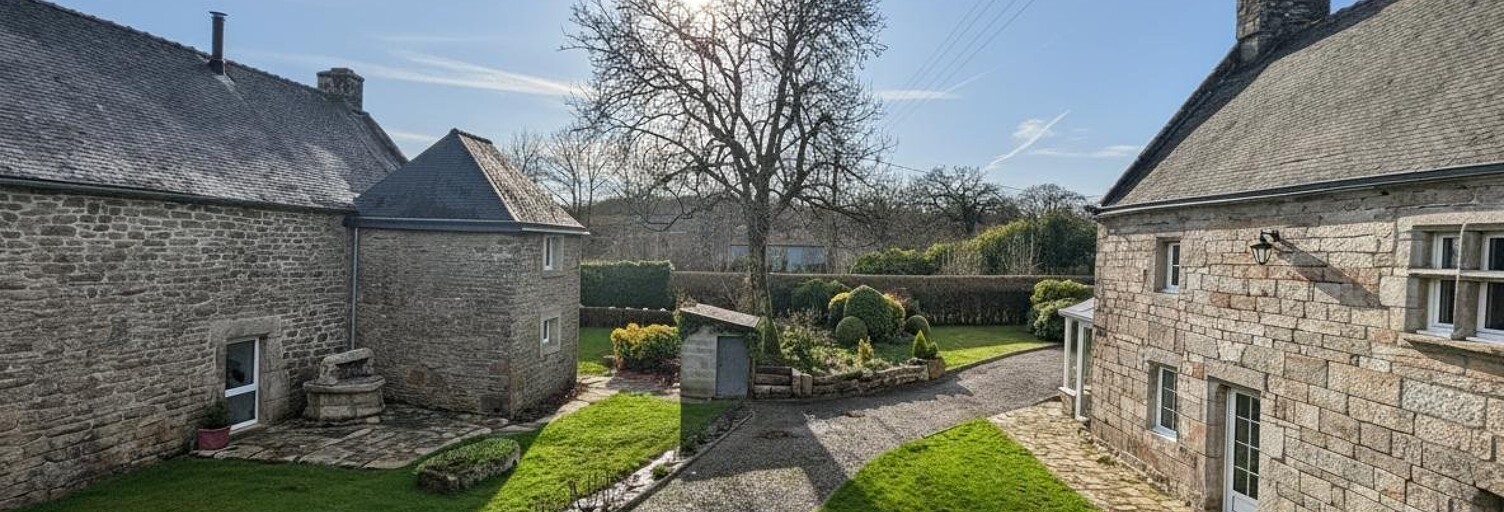 Maison 15 Pièces 360 m² à vendre à Scaër (29390)