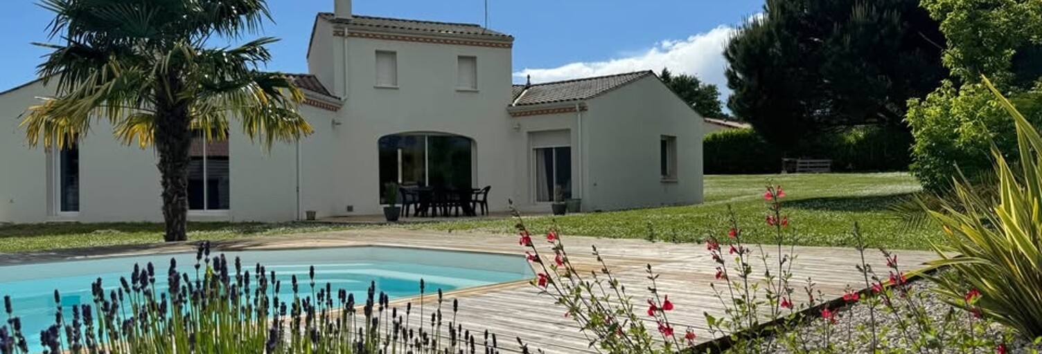 Maison 6 Pièces 155 m² à vendre à Saint-Simon-de-Bordes (17500)