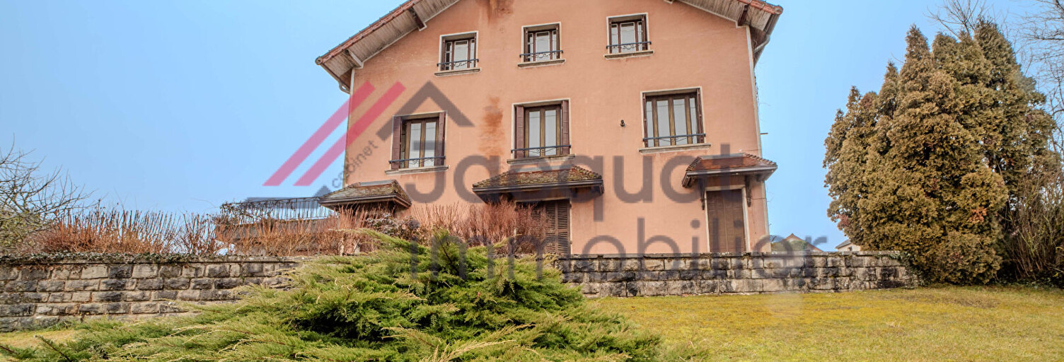 Maison 9 Pièces 182 m² à vendre à Clairvaux-les-Lacs (39130)