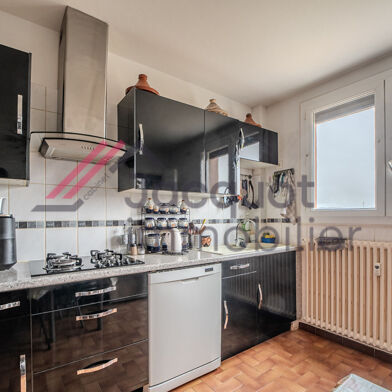 Appartement 3 pièces 137000 €