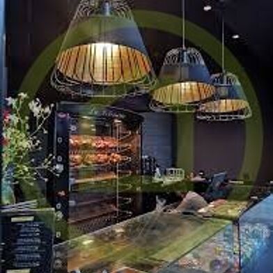 Commerce  212000 €