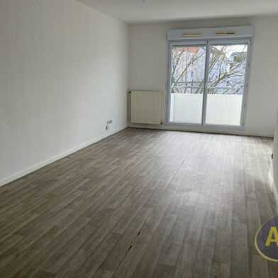 Appartement 3 pièces 972 €