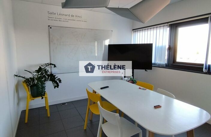 BUREAUX à LOUER — photo 3