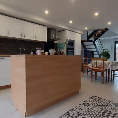 Maison 5 pièces 370000 €