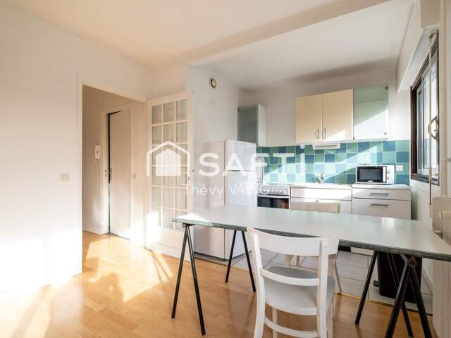 5e ETAGE / ASCENSEUR / GARDIEN / CAVE / PARKING — photo du bien