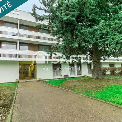 Appartement 4 pièces 220500 €