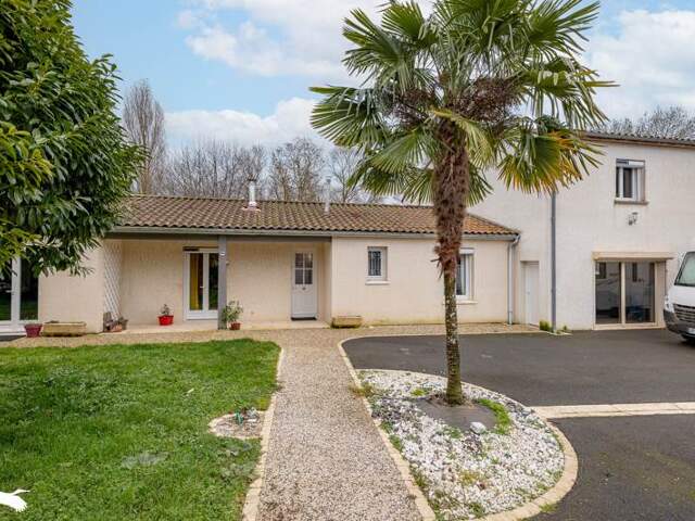 Pavillon de 7 pièces principales — photo du bien