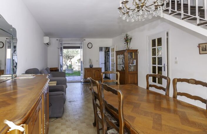 Maison de ville de 5 pièces principales — photo 2