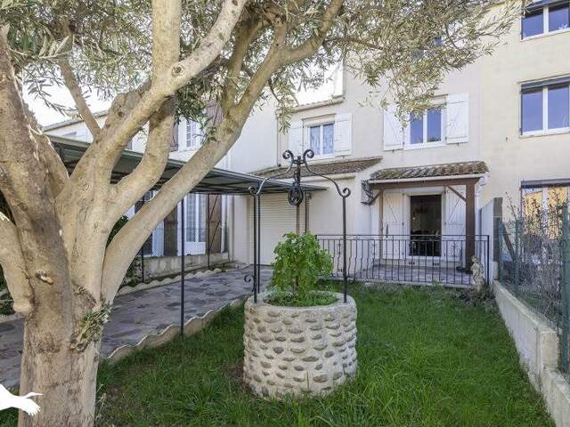 Maison de ville de 5 pièces principales — photo du bien