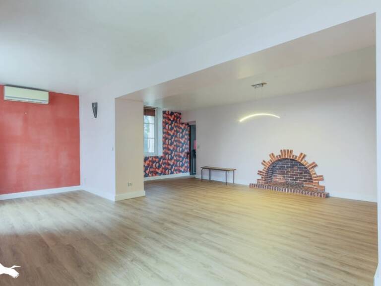 Maison en pierre de 7 pièces principales — photo 1