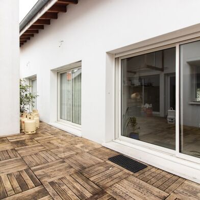 Appartement 5 pièces 307110 €