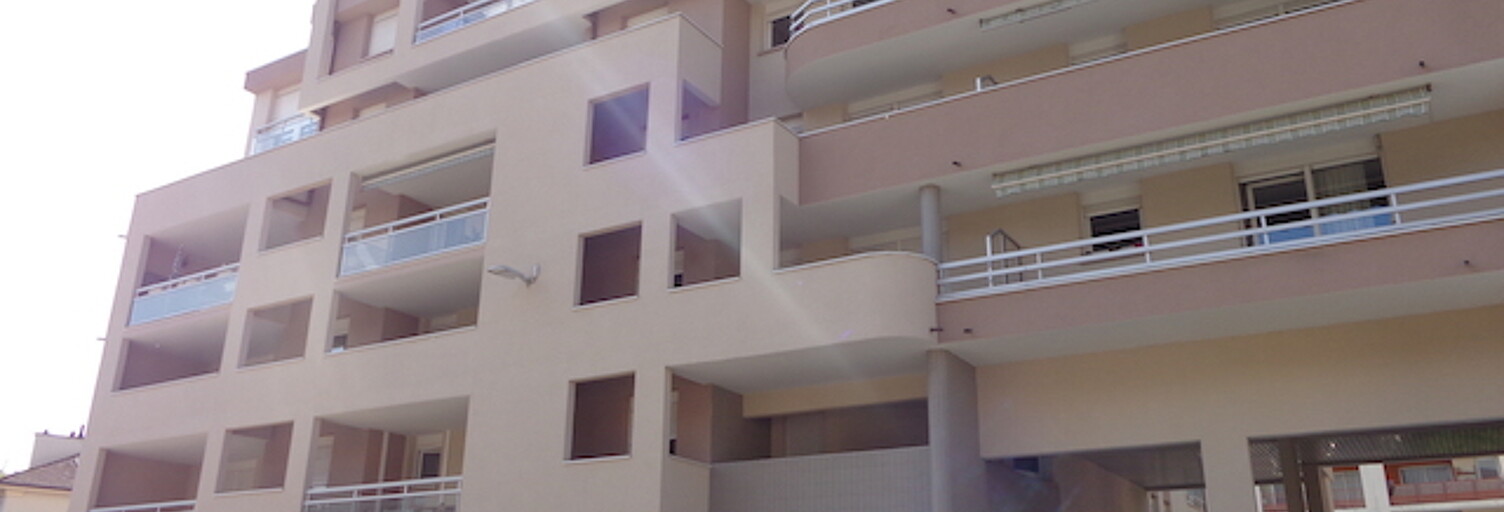 Garage   m² à louer à Annemasse (74100)