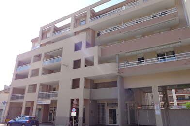 Garage  85 €