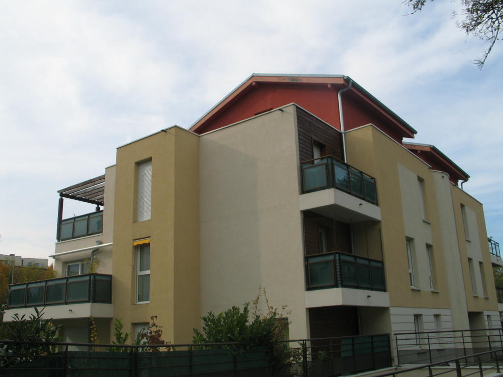 Parking  à louer Gaillard 74240