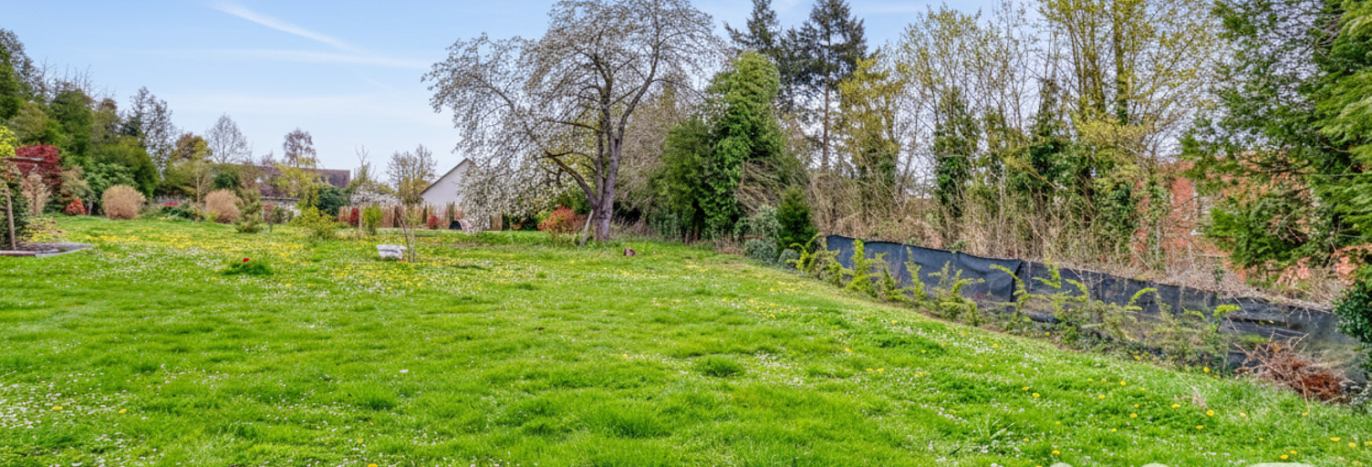 Terrain  1563 m² à vendre à Saint-Leu-d'Esserent (60340)
