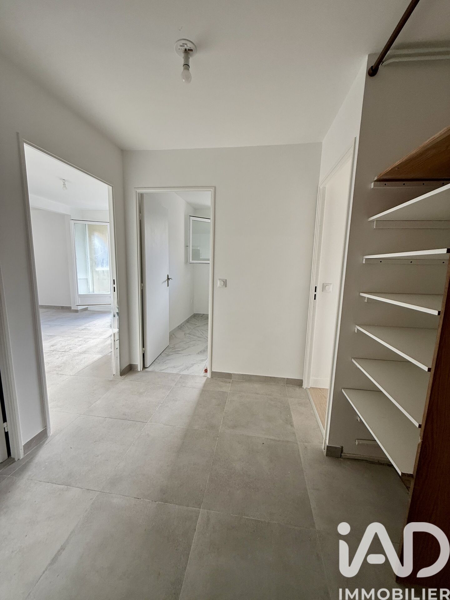 Vente Appartement 2 pièces - Photo 3