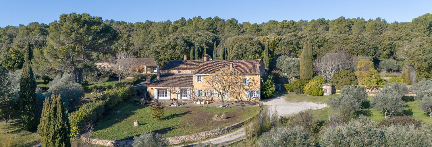 Maison 14 Pièces 700 m² à vendre à Moissac-Bellevue (83630)