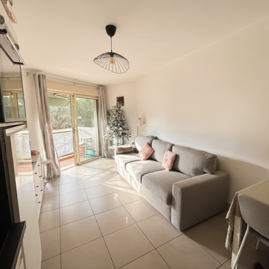 Appartement 1 pièces 146000 €