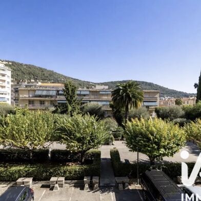 Appartement 4 pièces 220000 €