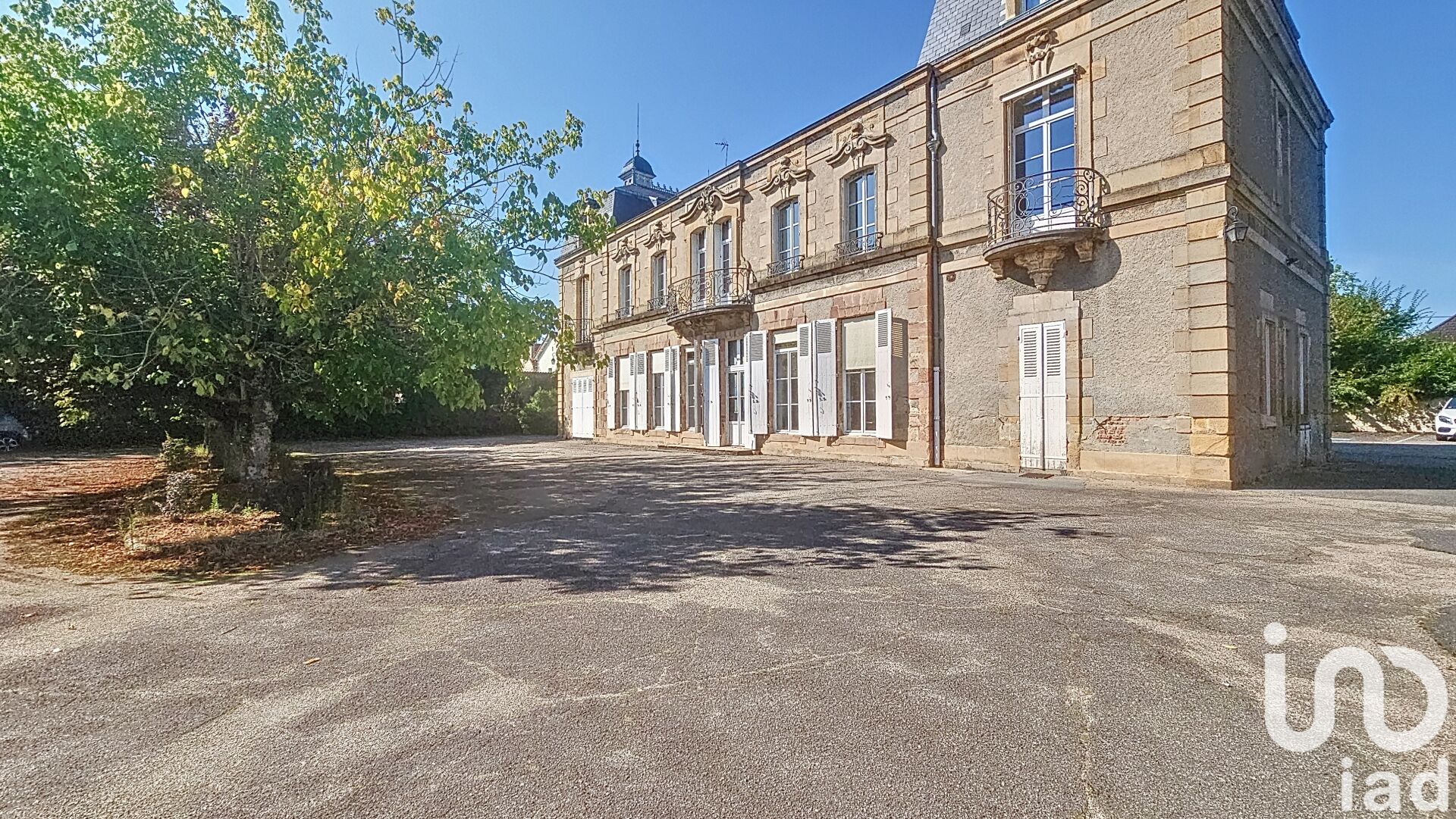 Maison à vendre, 32 pièces, 900 m², Moulins