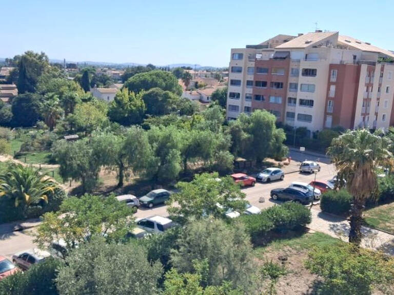APPARTEMENT T2, CAVE, HYERES 83400 — photo 1