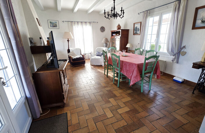MAISON SUR BEAU TERRAIN — photo 3