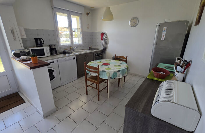 MAISON LUMINEUSE, 3 chambres - Garage — photo 2